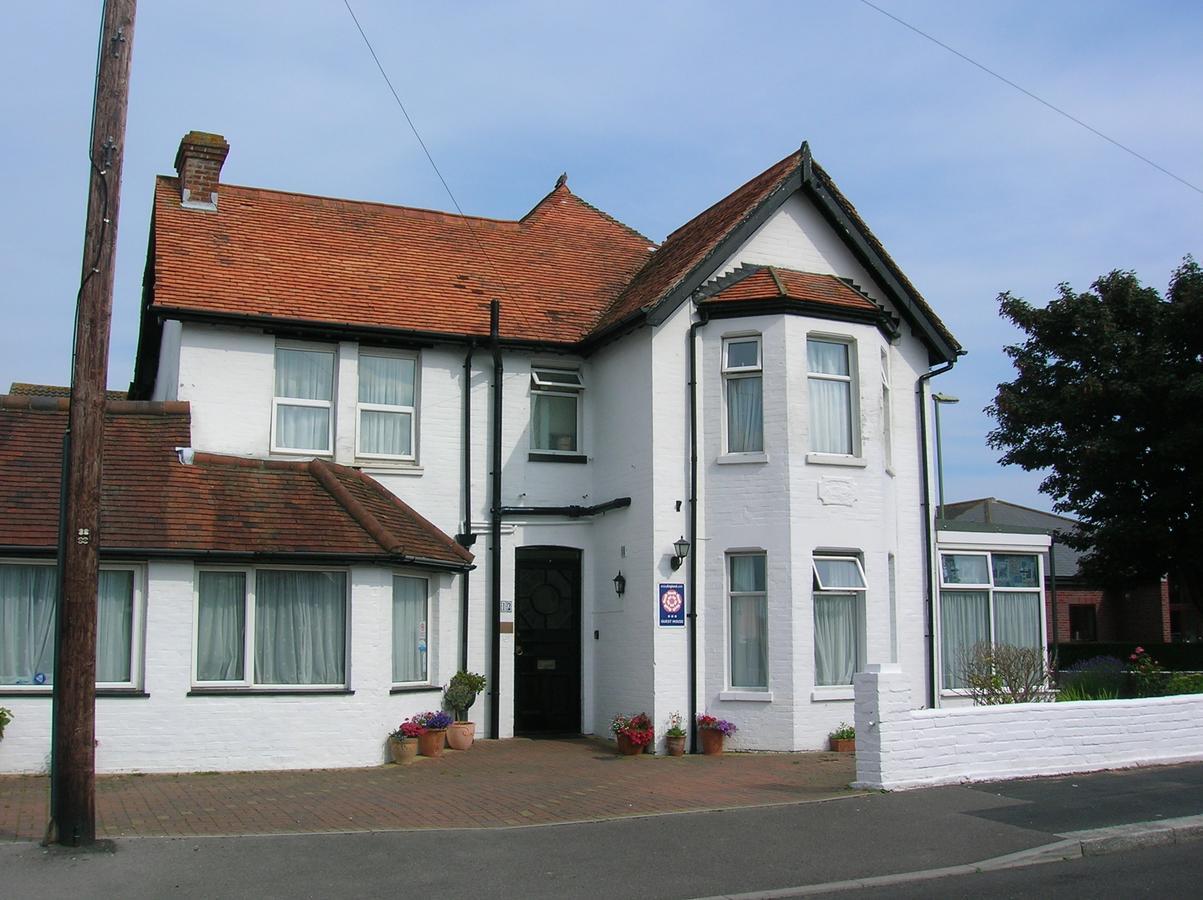 Avon Manor Guest House Lee-on-the-Solent Esterno foto