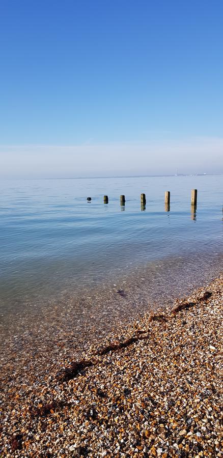Avon Manor Guest House Lee-on-the-Solent Esterno foto